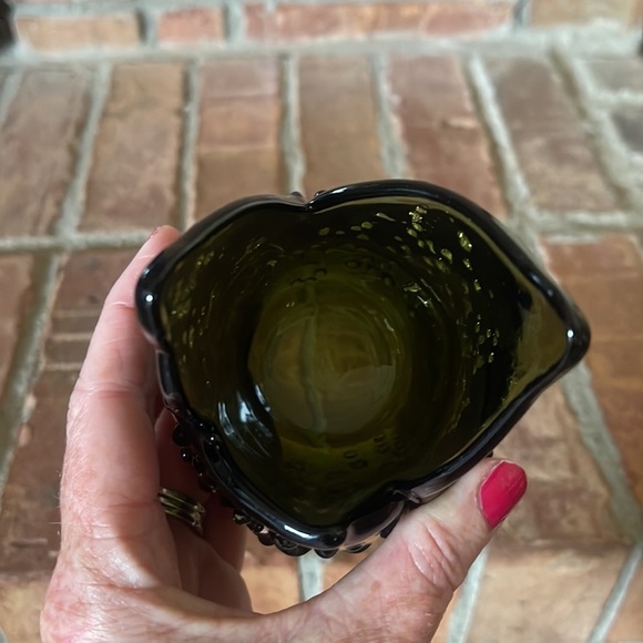 PartyLite Nature's Garden Green Glass Tulip Candle Holder - Picture 3 of 5